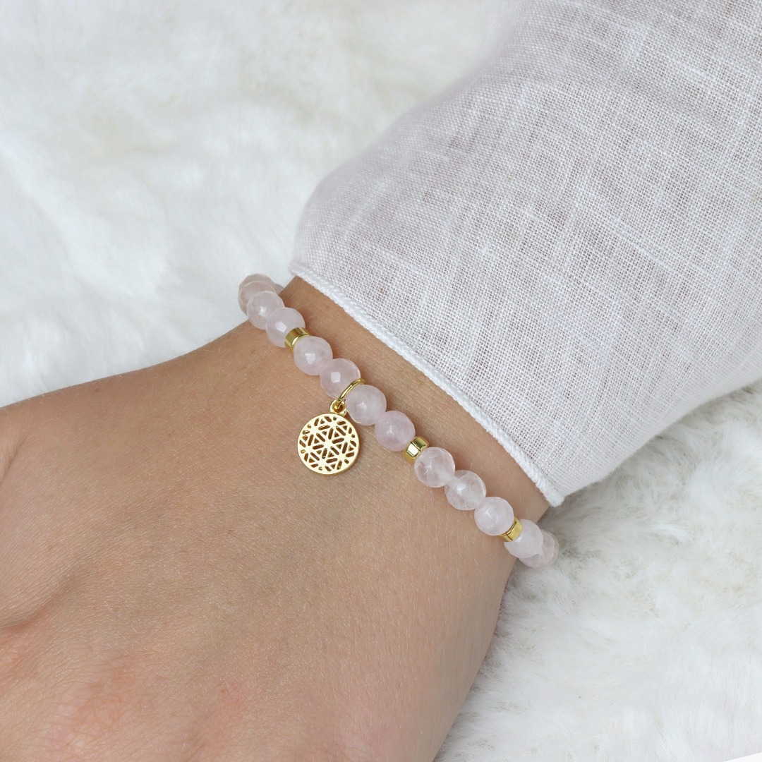 rosenquarz armband aus hochwertigen Edelsteinen – CrystalScents Qualität